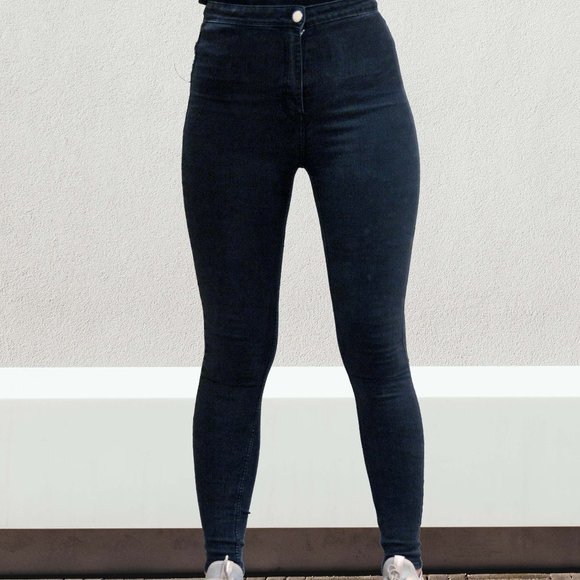 3/$15 🌺H&M Black High Waisted Skinny Jeans - Picture 10 of 11